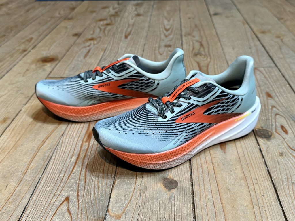 自己ベストへの最短距離！BROOKS ランニングシューズ