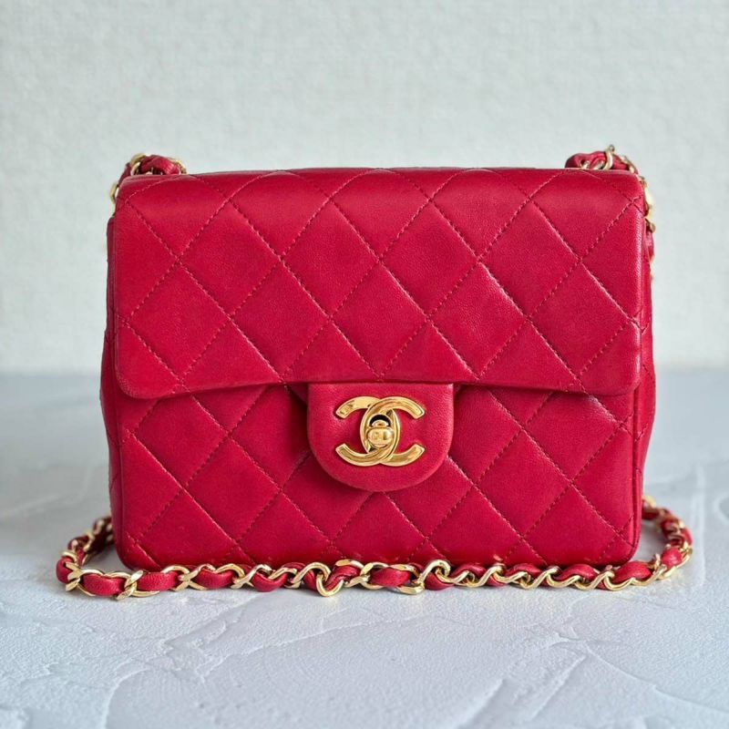 再出品 超美品 PRADA プラダ 緩けれ サフィアーノバッグ 赤