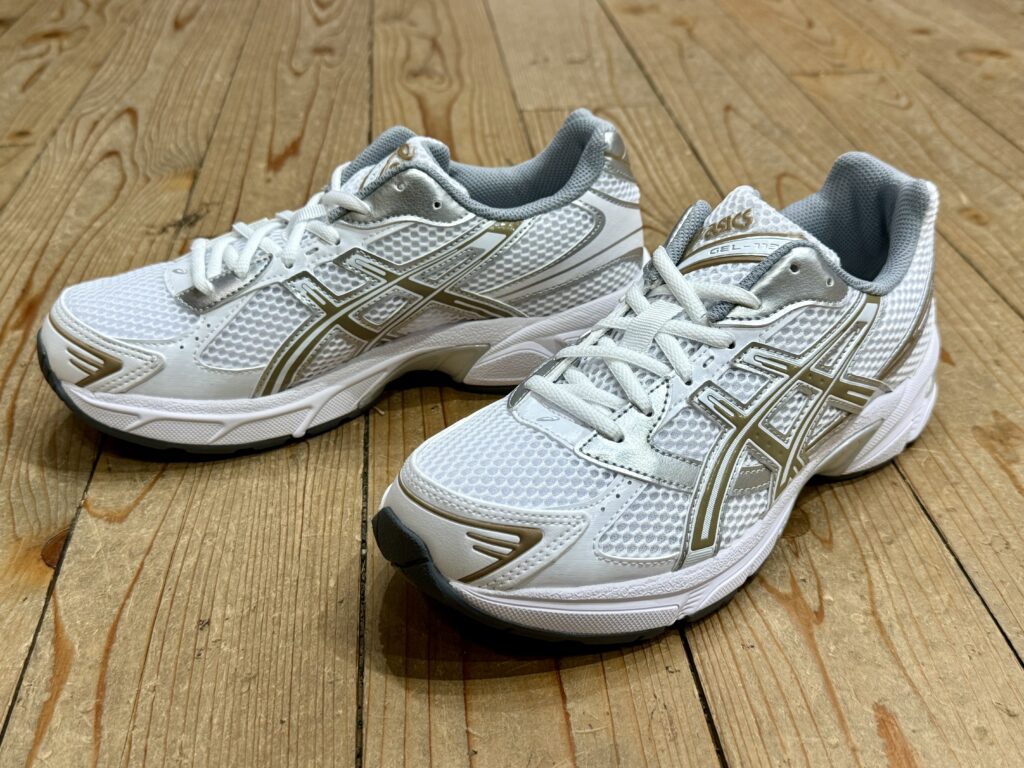 アシックス　GEL-1130  シーズナルカラー