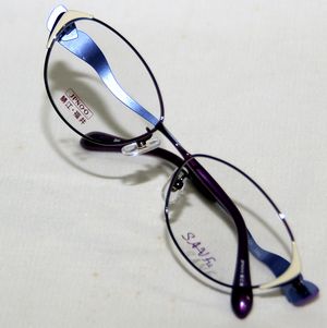 お洒落なメガネ