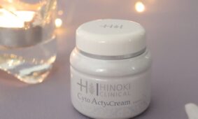 11月は気温や湿度とも日ごとに下がり、肌の乾燥が気になってくる季節・・