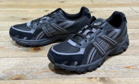 アシックス ASICS SPORTSTYLE 『GEL-SONOMA TR62』