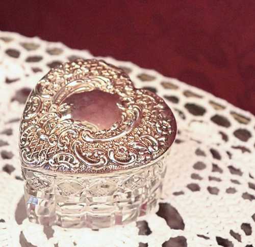 〈インテリア館 ミュゼ〉英国アンティーク蚤の市